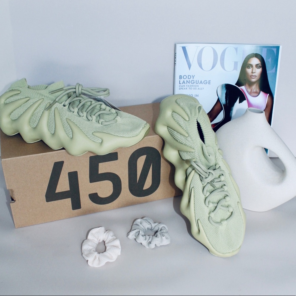 YEEZY 450 ‘Resin’